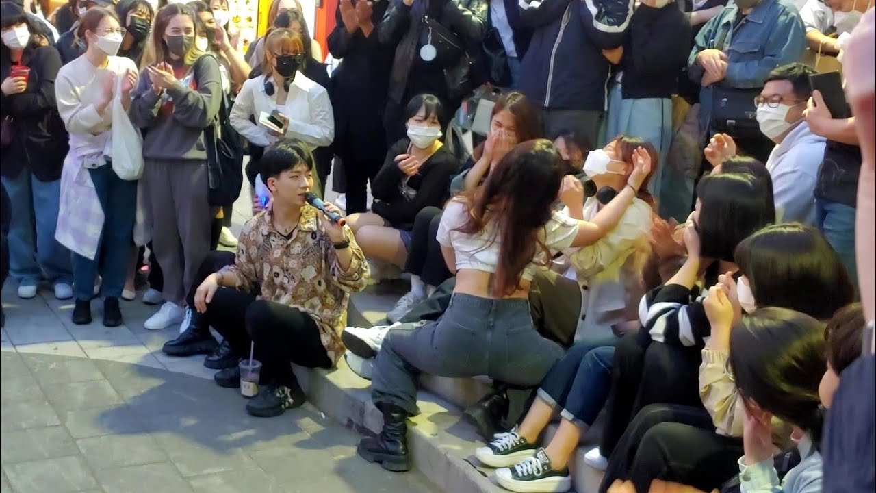 SATURDAY. RED CREW, EUNBI. AMAZING ATTRACTIVE PERFORMANCE ON HONGDAE STREET.
