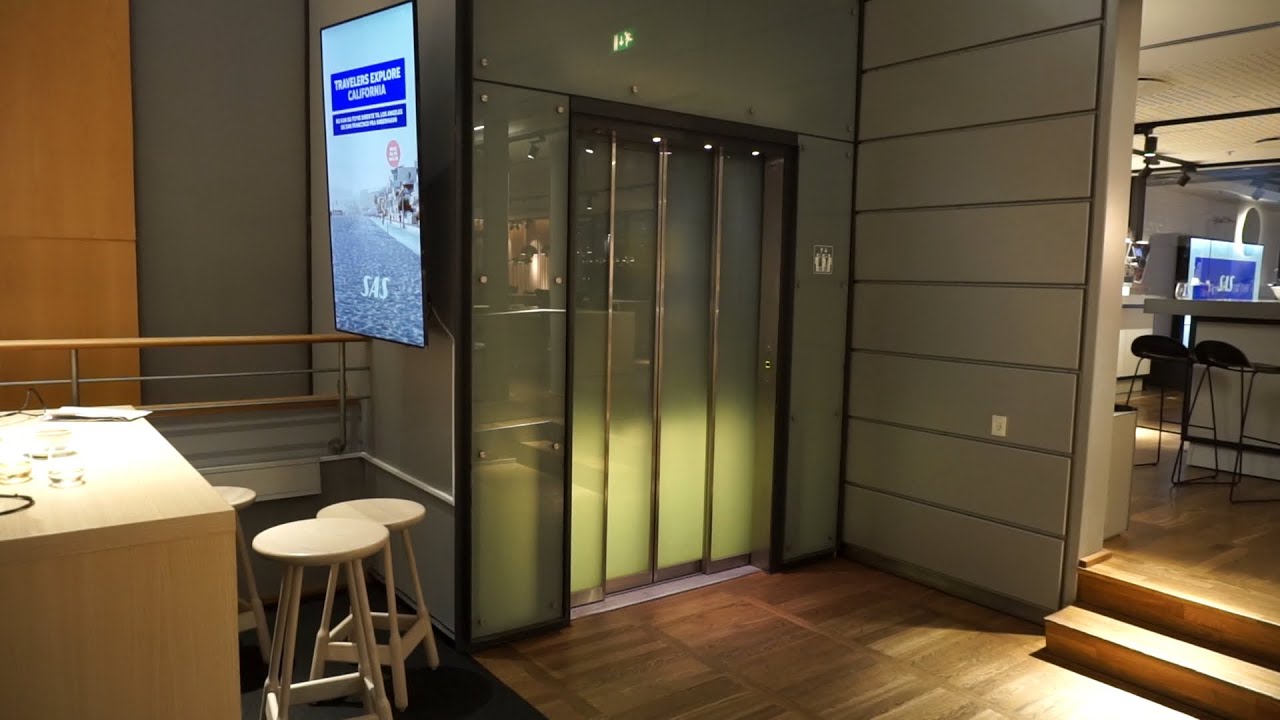 Beautiful original 1997 KONE holeless hydraulic elevator @ Copenhagen Airport (CPH), Denmark