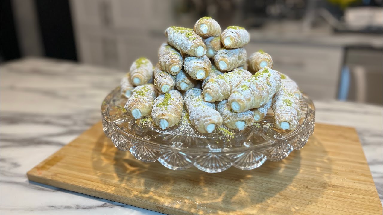 Cream roll Afghan pastry