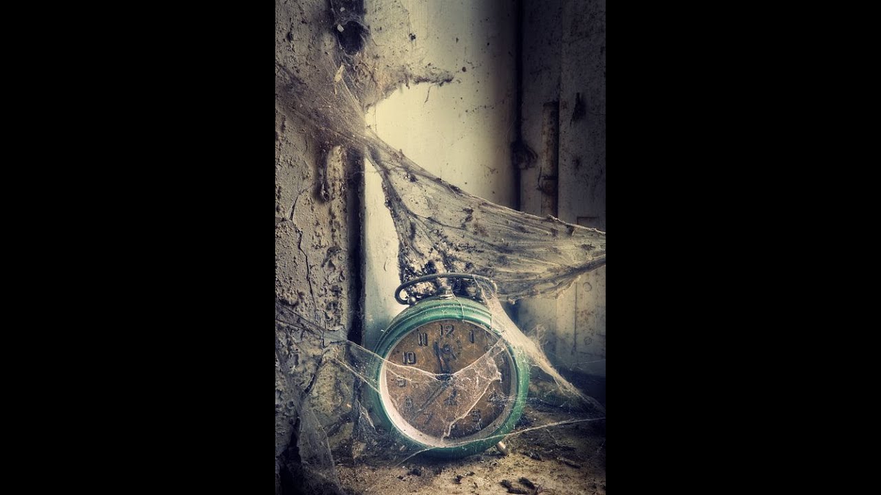 Visitando una casa embrujada. Abandonada. Desde hace 24 a&ntilde;os