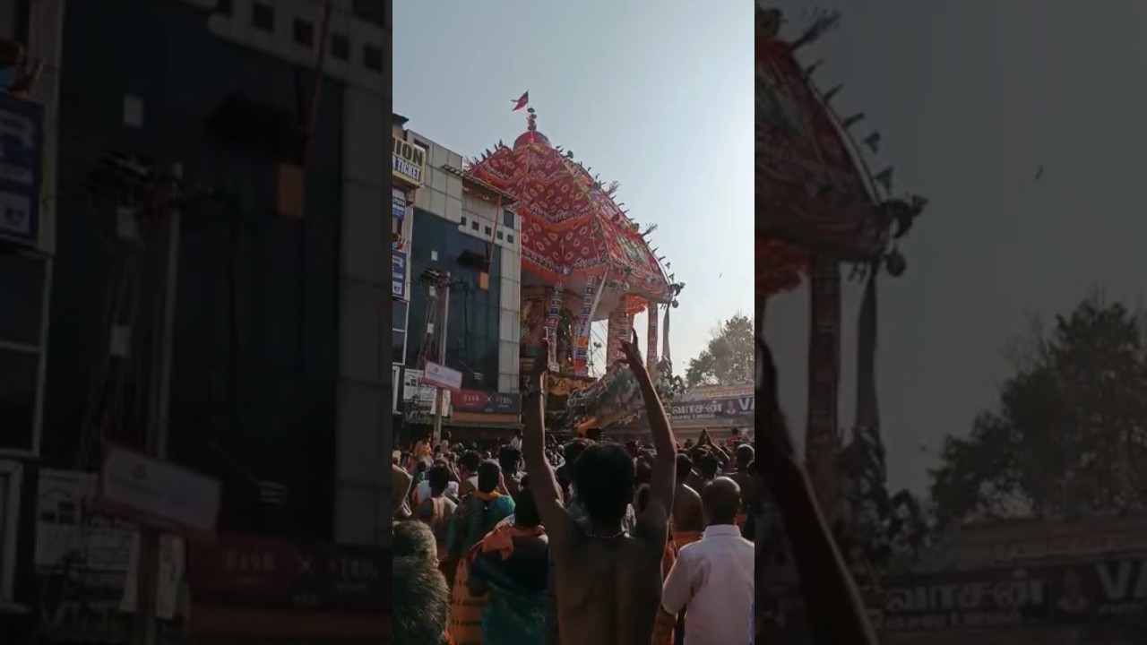 Thiruvarur ther near by Krishna Bakery திருத்தேர் அருமையாக வலம் வரும் காட்சி#live#thiruvarur