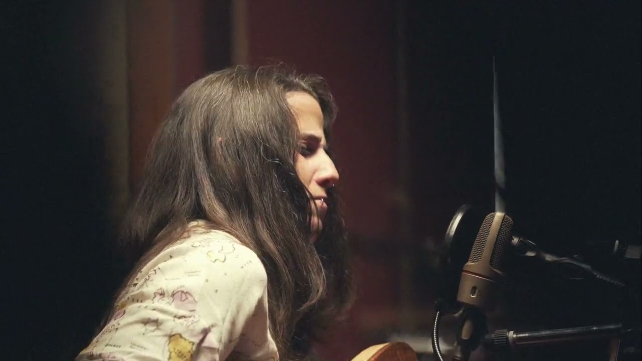 Durazno Sangrando/La Música del Vacío - Clara Cantore