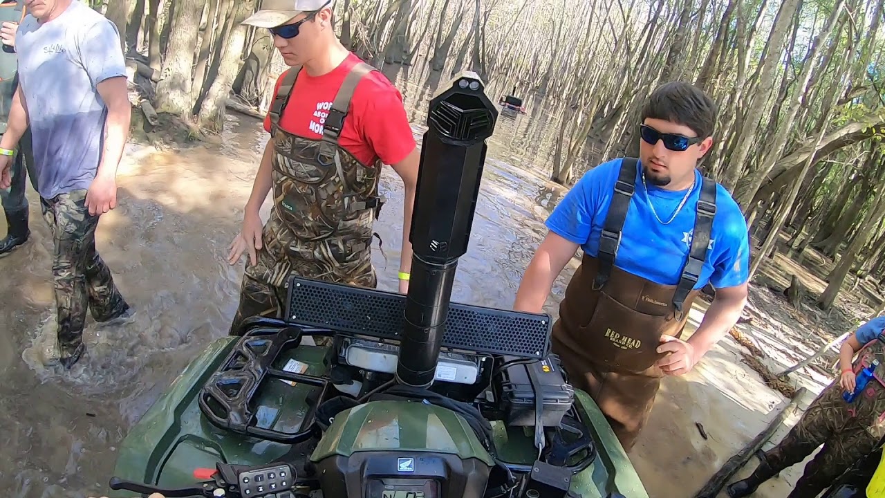 New 2019 Honda shuts off Underwater! //Fat Daddies ATV Park