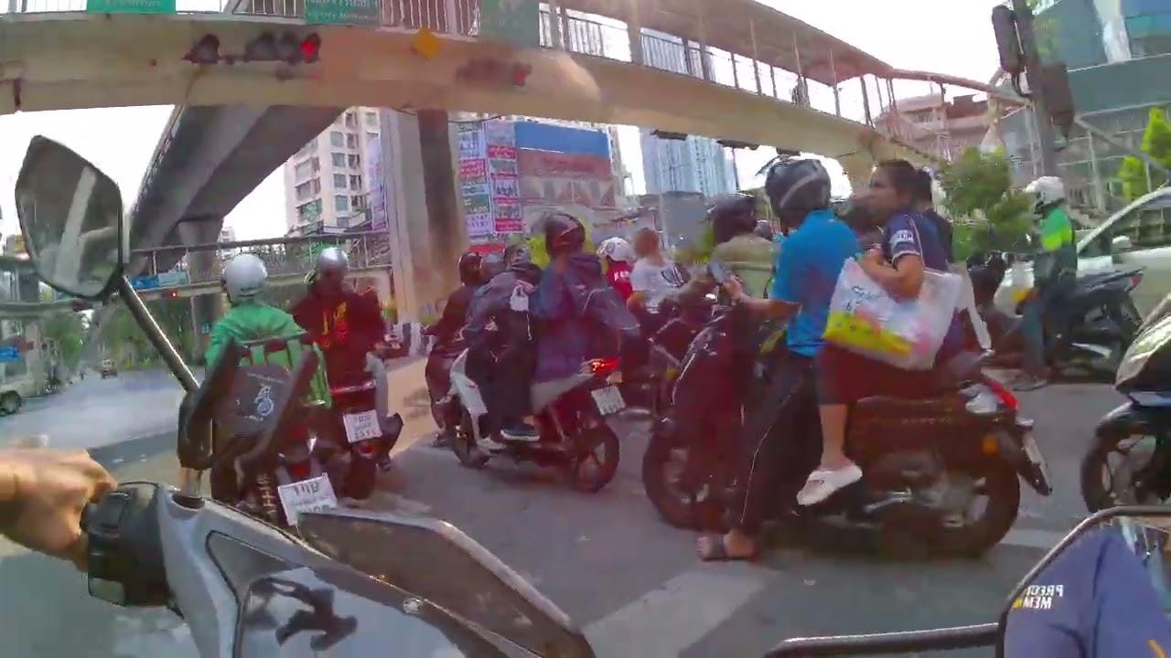 Lat phrao #ဒဏ်ရာ #riding 