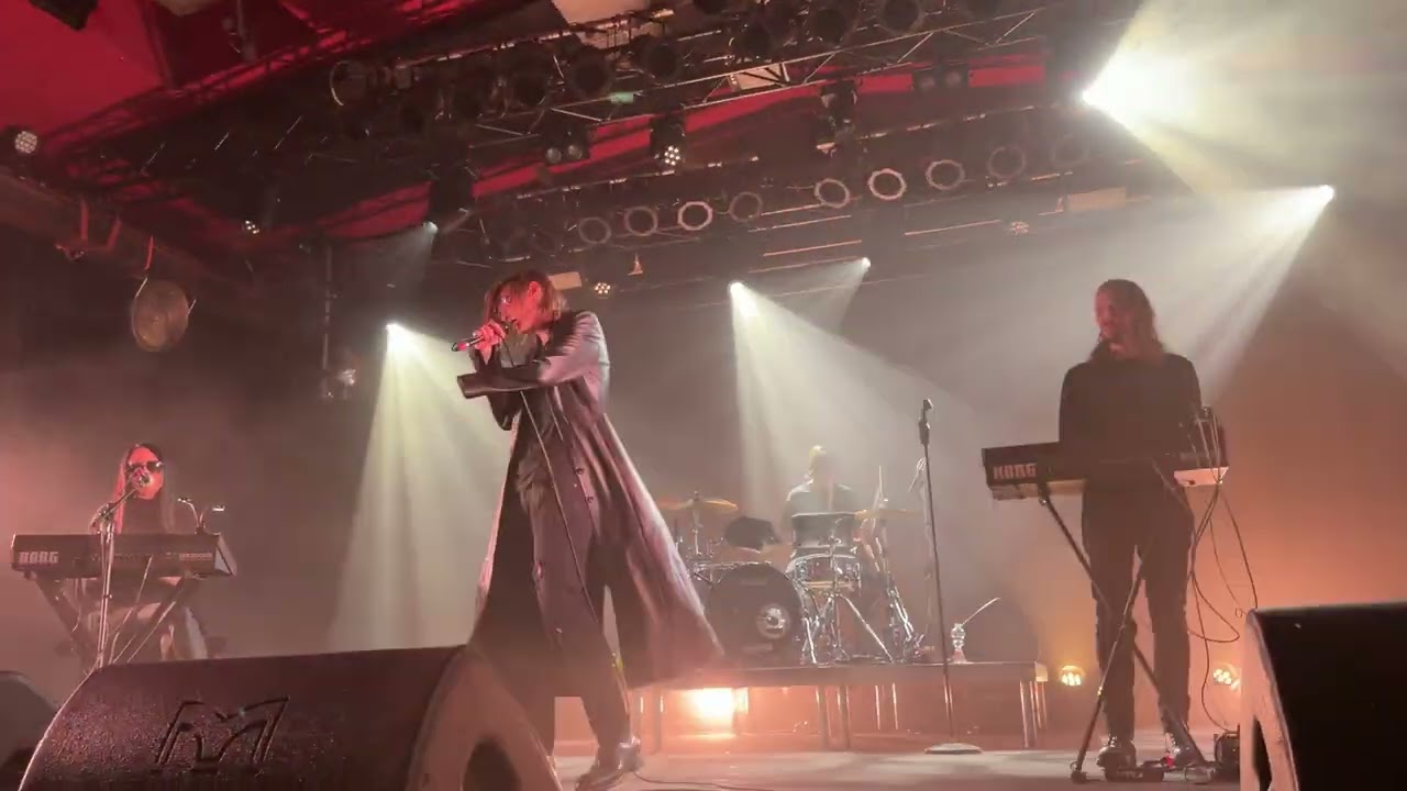 COLD CAVE - PROMISED LAND / 28.11.2025 OBSIDIAN ECHOES BERLIN 