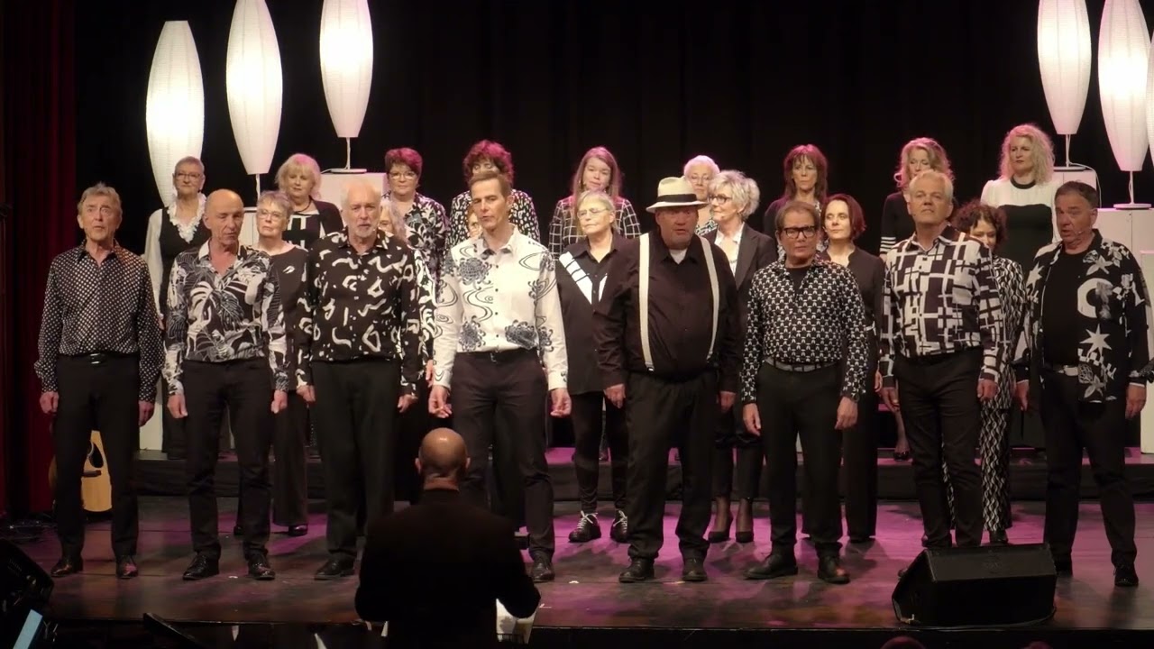Compilatie Zing5 We Leven Nog   Nederlied Kleinkunstkoor Amsterdam   5 april 2025