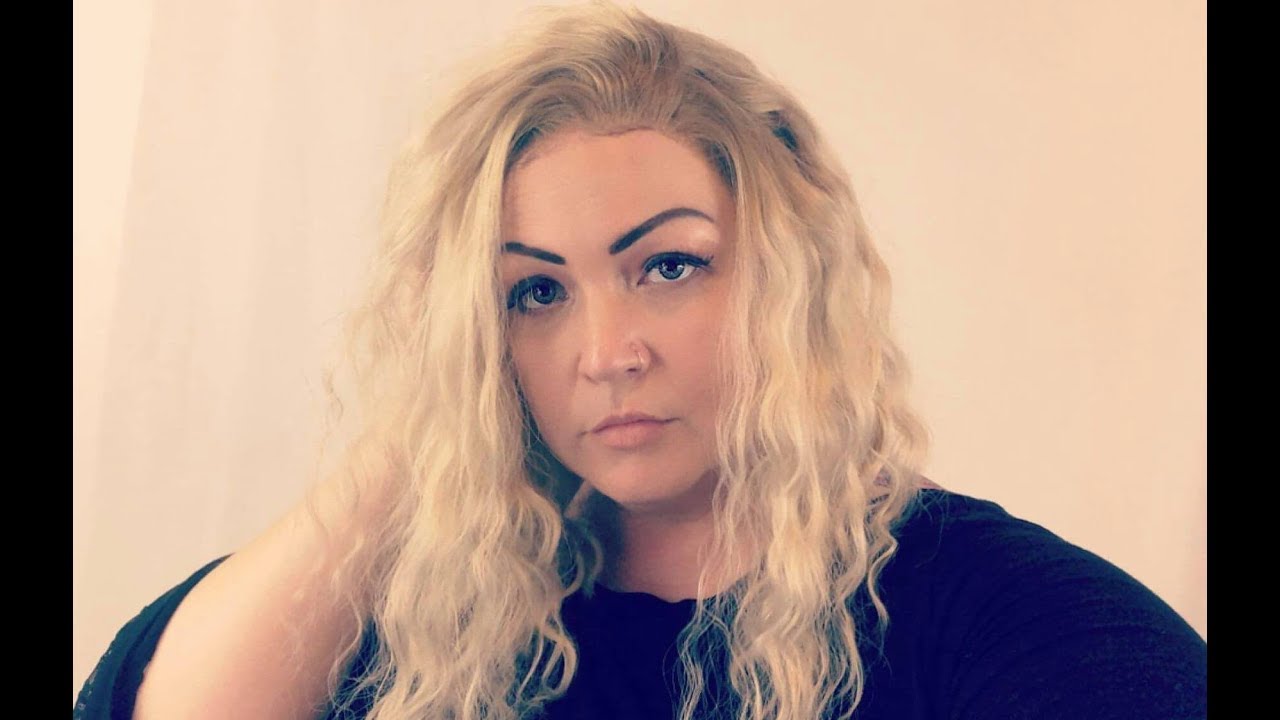 BLONDE BOMBSHELL! Lovin' this Lace Front!!