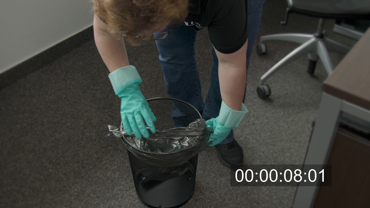 7 Sekunden pro Müllbeutel sparen - Tipps für die Gebäudereinigung | DEISS