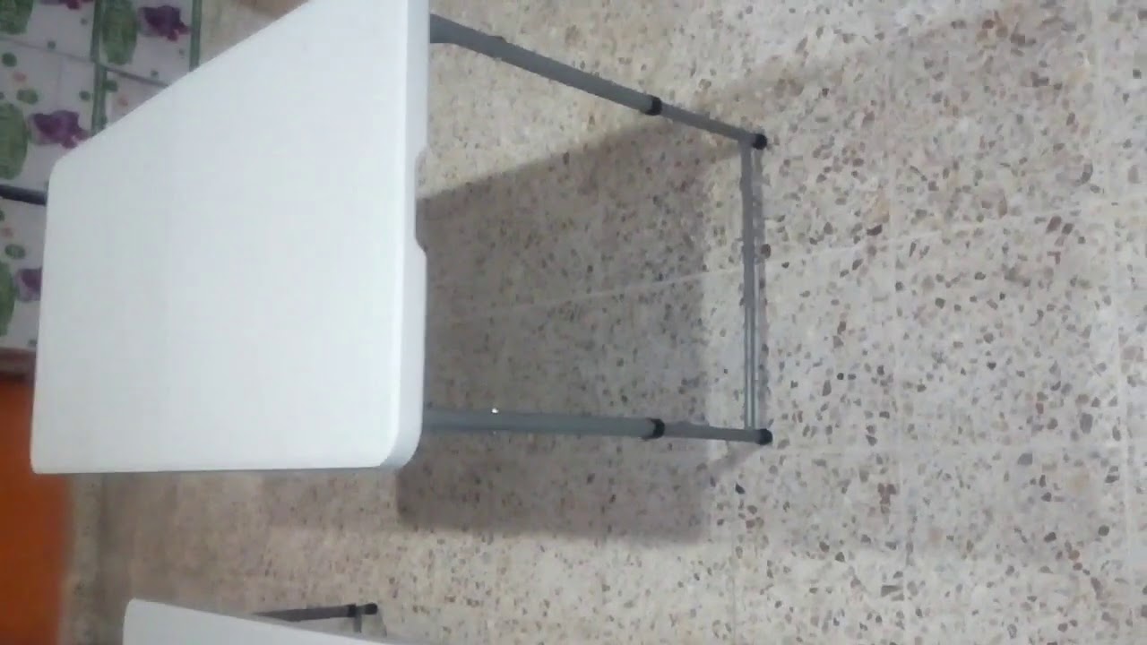 Mesa plegable de plástico ultraresistente de 1.22 MTS
