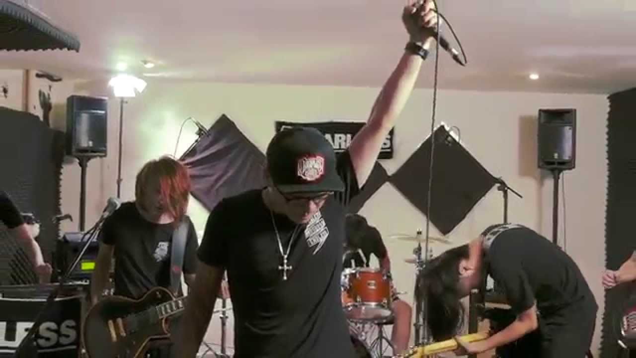 Poisoned Apple毒蘋果樂團 - 《日頭》 | Official Music Video 官方音樂錄影帶