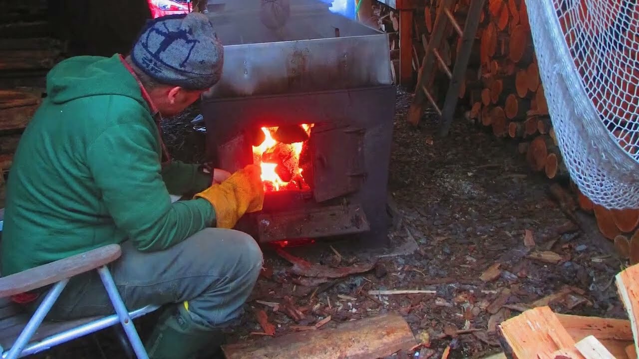 A Day in the Sugar Bush, by Jen Kretser (Community Maple Project, the Wild Center!)