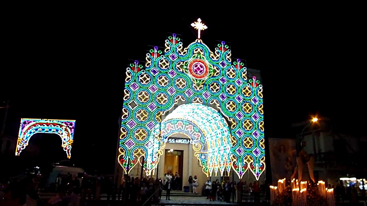 Fondachelli-Fantina. Balletto dell'Angelo Custode alla fine della processione