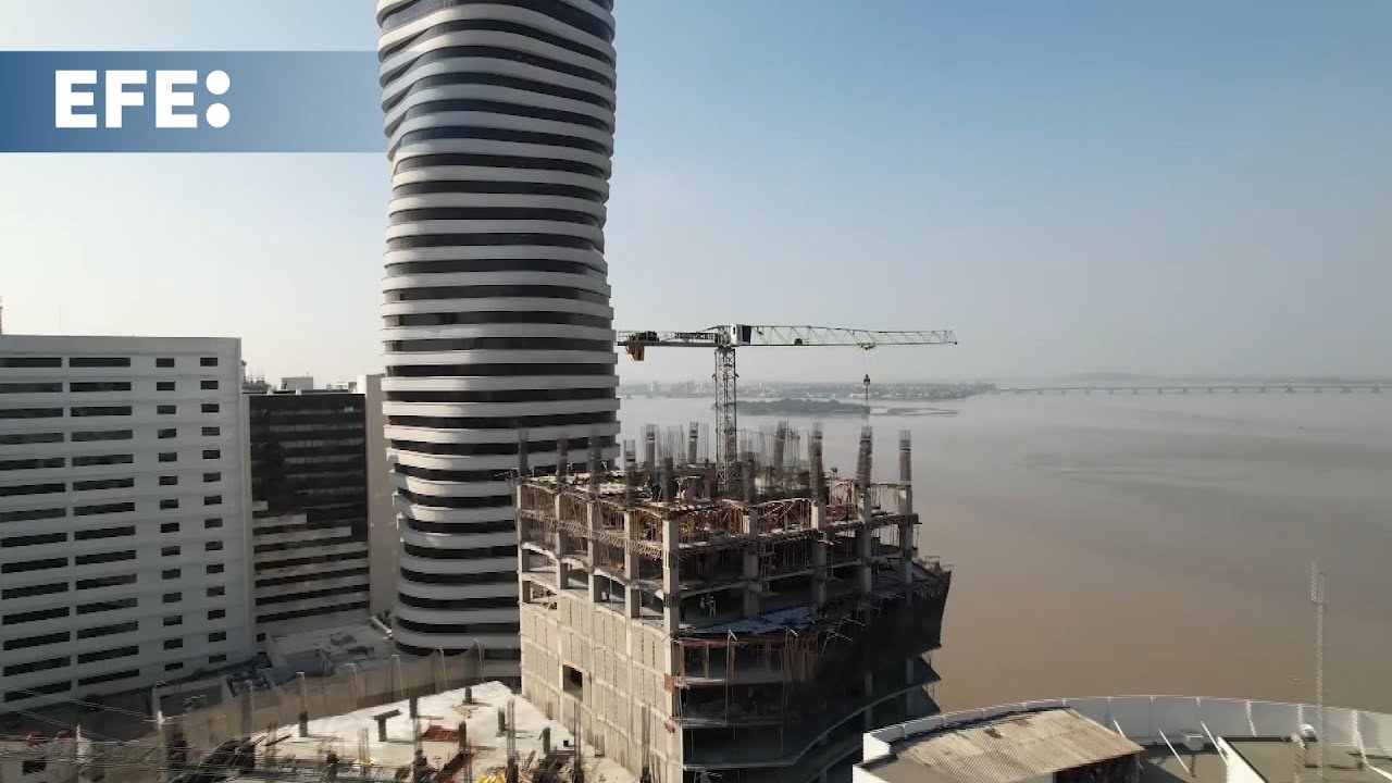 El primer rascacielos de Ecuador se levanta en Guayaquil para ser un ícono del siglo XXI