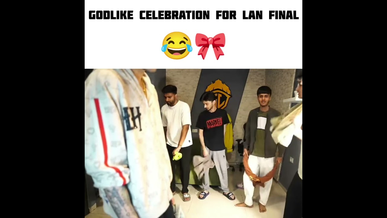 Punk, Admino, Simp,Zgod & Jelly Dance on Stream!🤣🎀#shorts #shortfeed