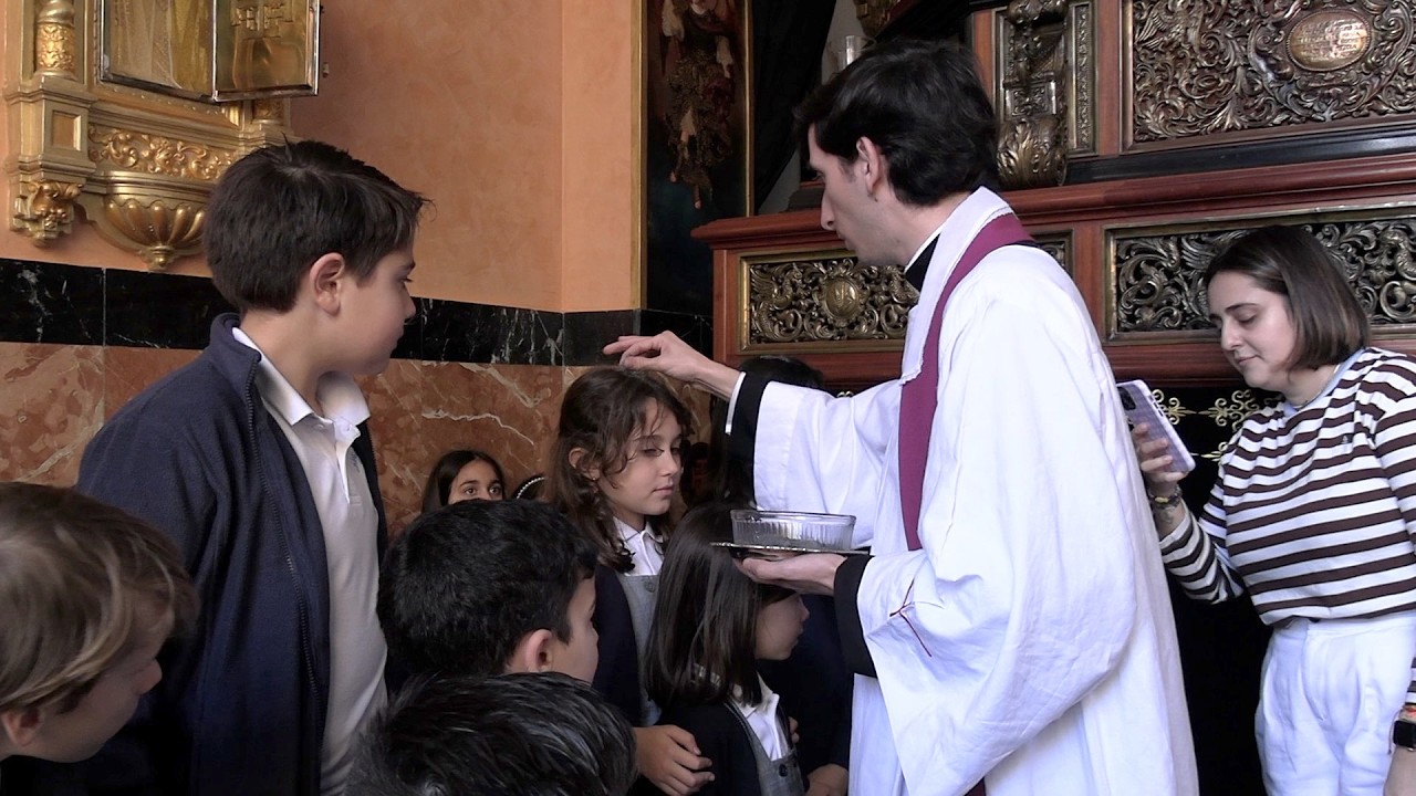 ‘La Inmaculada’ celebra el inicio de la Cuaresma con la imposición de la ceniza