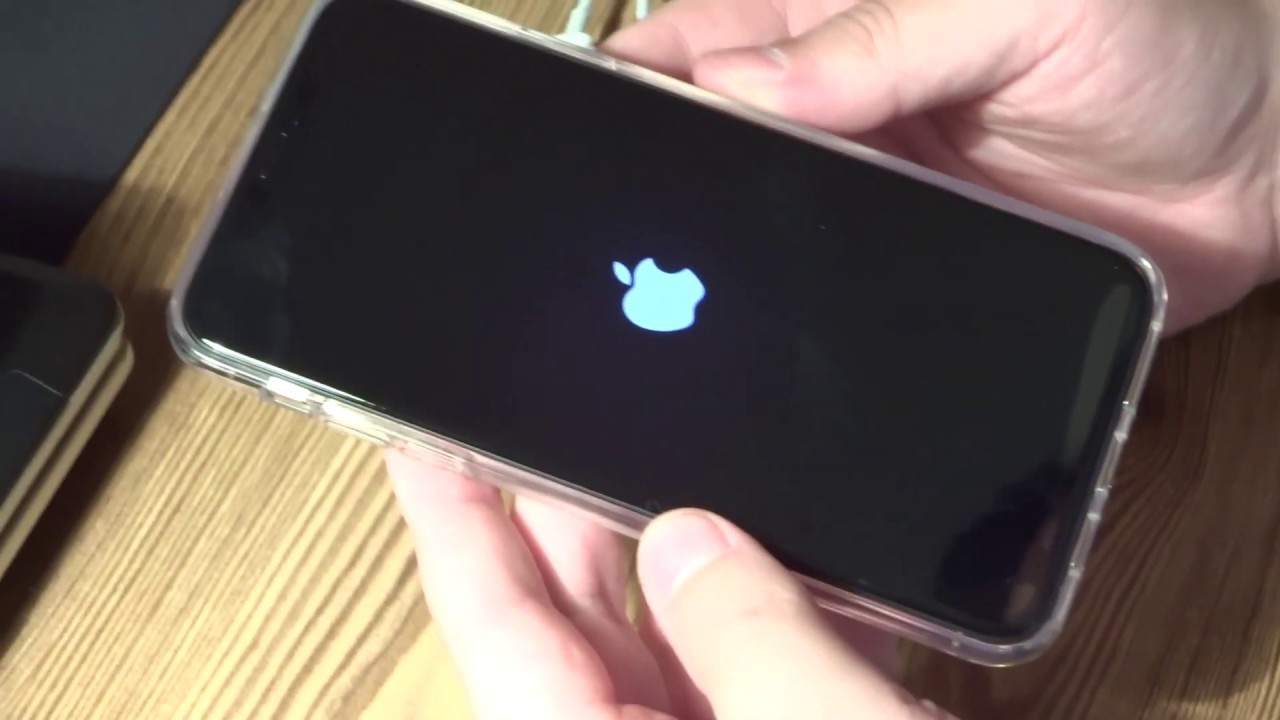 iPhone 11 Pro Max - rozpakowanie i uruchomienie