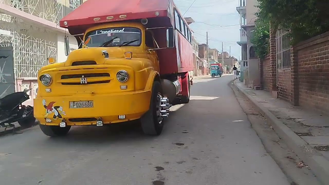 Desde la Curva a Pueblo Nuevo Holguín Cuba 