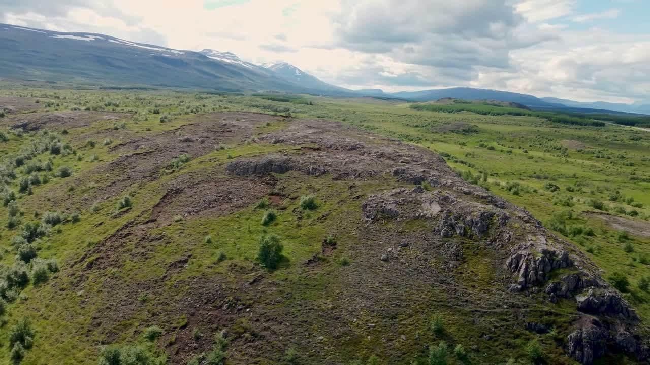 Scottish Highlands | Living Landscape Wallpaper for TV | Green Mountains