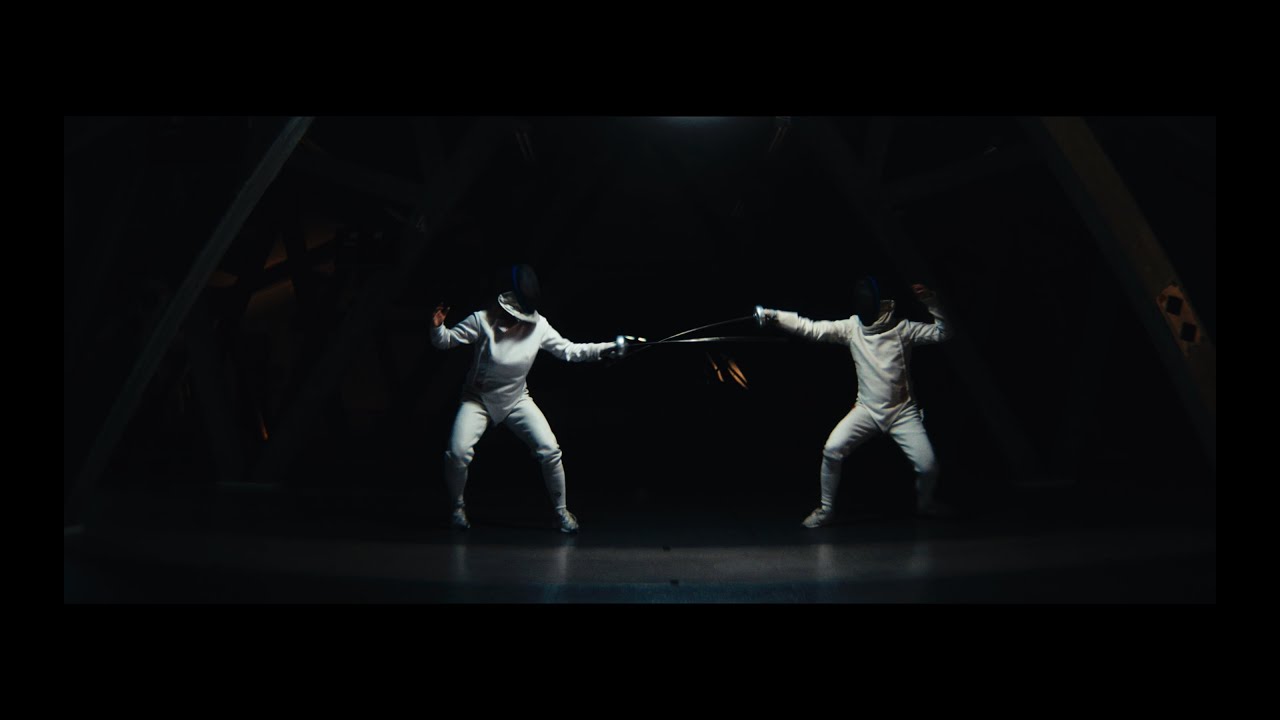 Frau - En Garde (Official Music Video)