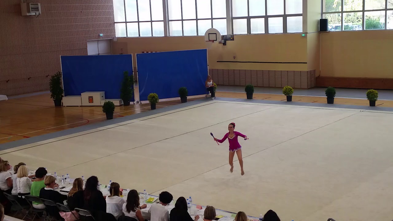 Lucie - massues - département