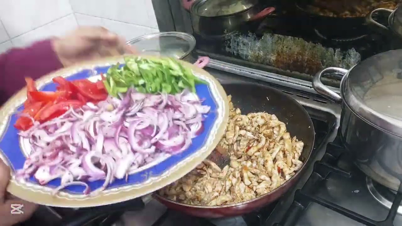افضل طريقه لعمل البيتزا احسن من المطاعم ❤️