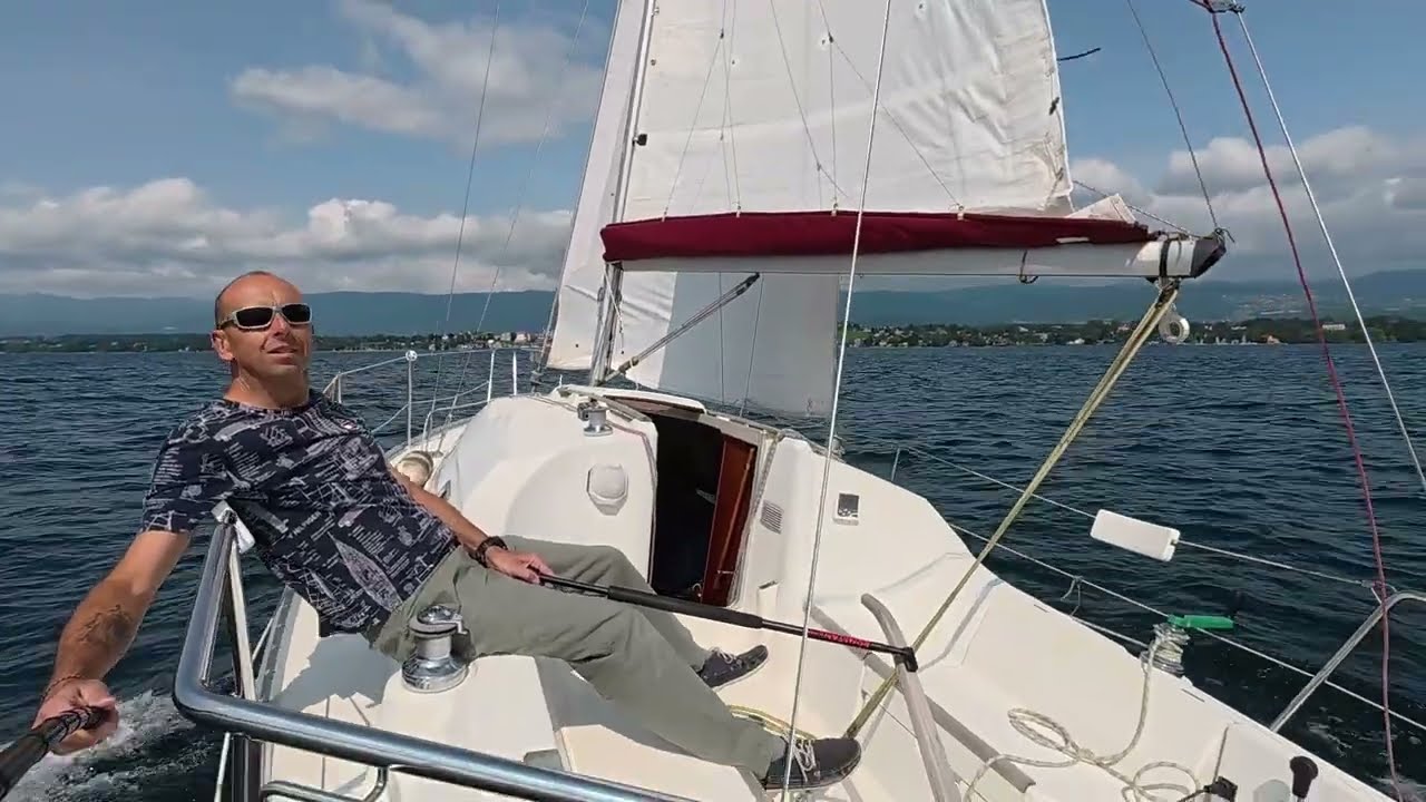 Oceanis 281 navigation solo sur le Léman
