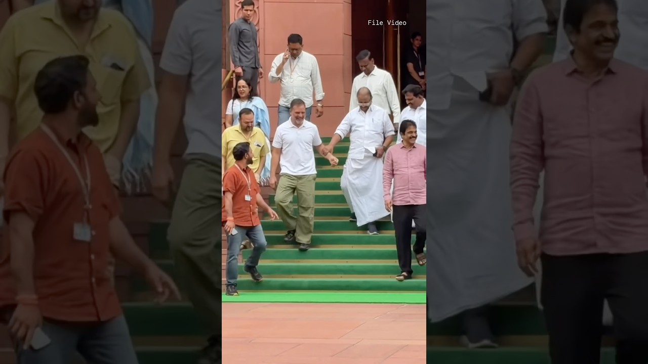 Rahul Gandhi with other MPs and Journalists at Parliament