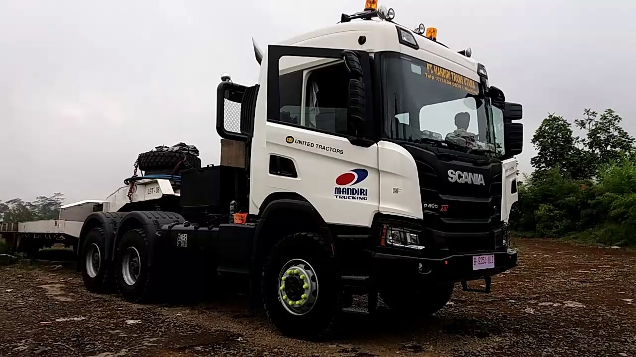 Poslednyaya Scania p460 6x6, prinadlezhashchaya PT Mandiri Trans Utama