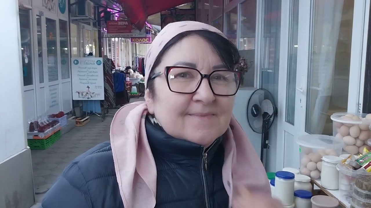 Кабардинские и балкарские блюда на рынке 