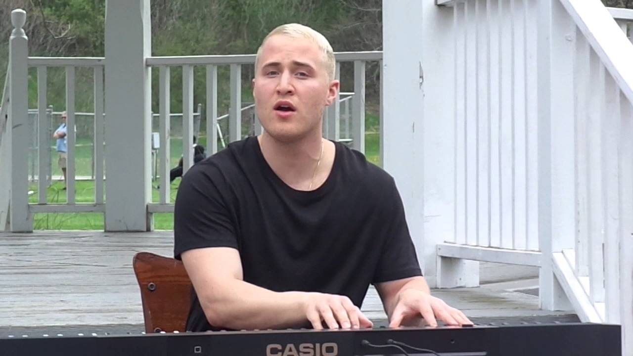 Mike Posner singing Iris at Ninja show in Franklin Michigan 050716