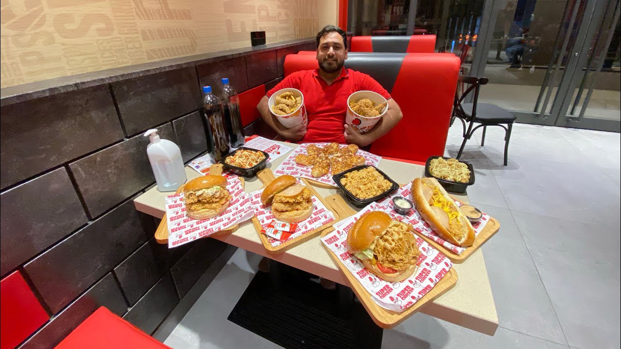 مطعم ببغداد يسوي بيتزا مال كنتاكي طعمه رهيب😍✌🏻
