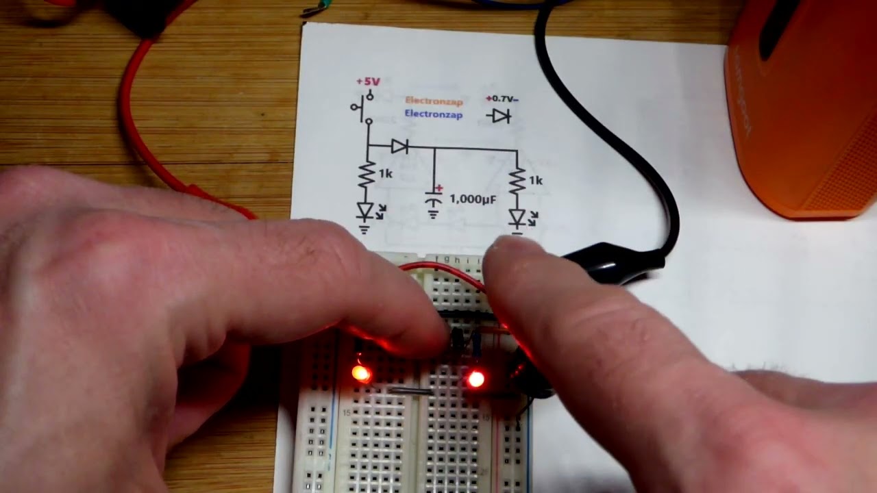 Diode Isolates Parallel Circuit With Capacitor Demo Circuit