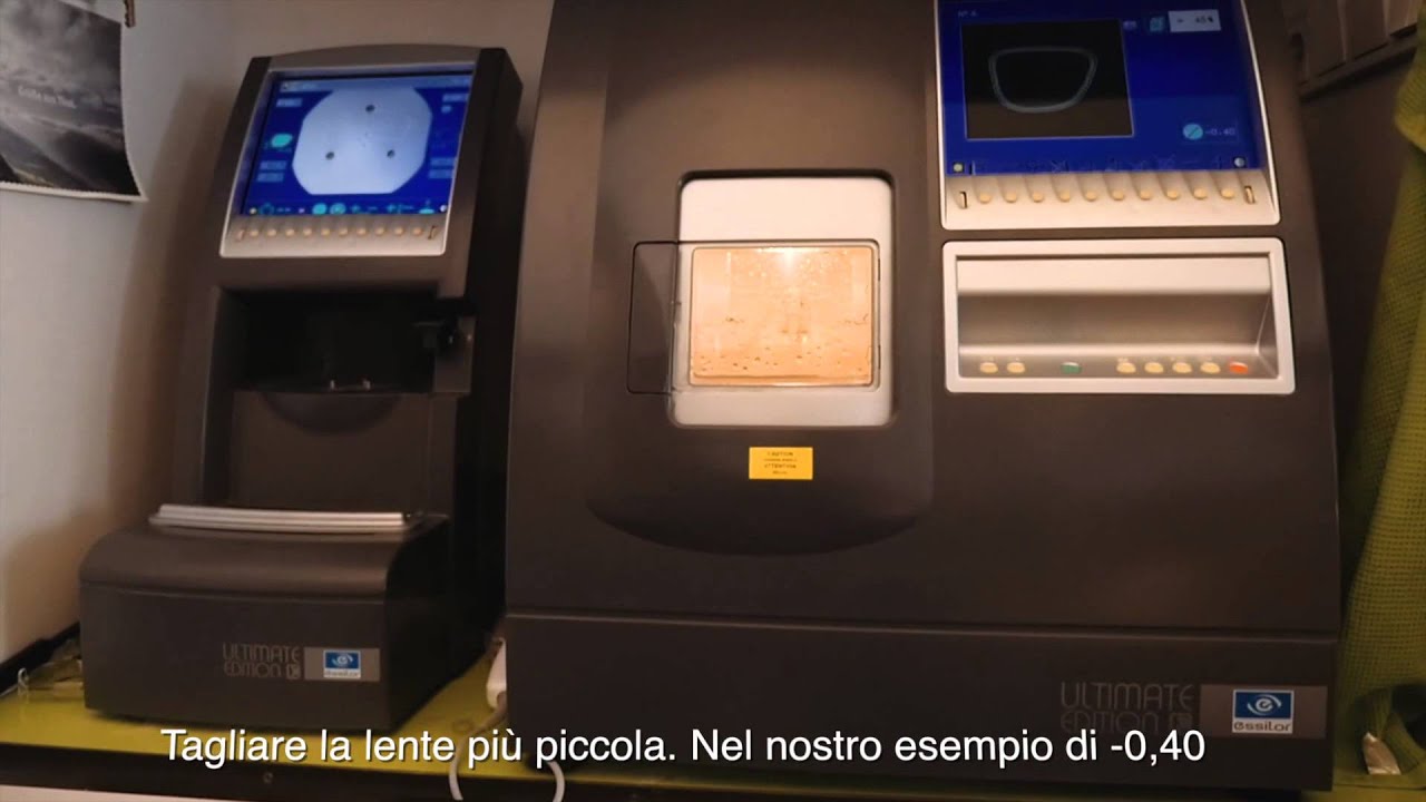 Montaggio lenti su un occhiale in legno WooDone