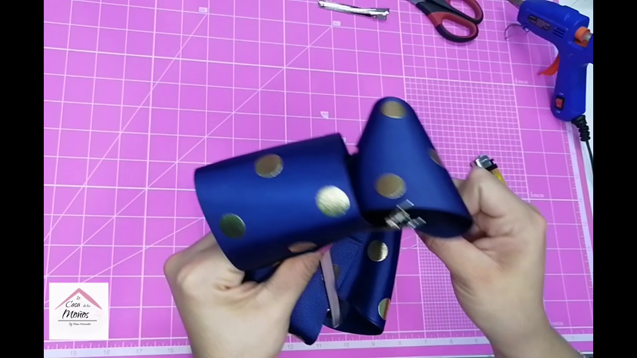 Cómo hacer un moño Boutique fácil con la técnica del 8 .