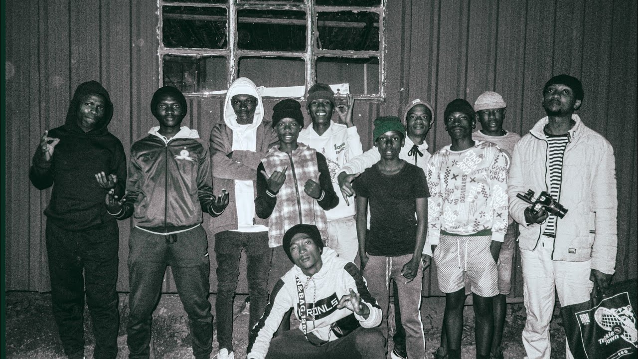 Dodgy Dee - EA MOTSOAKO Promo VISUAL EP  (HURTFILMSPROD)