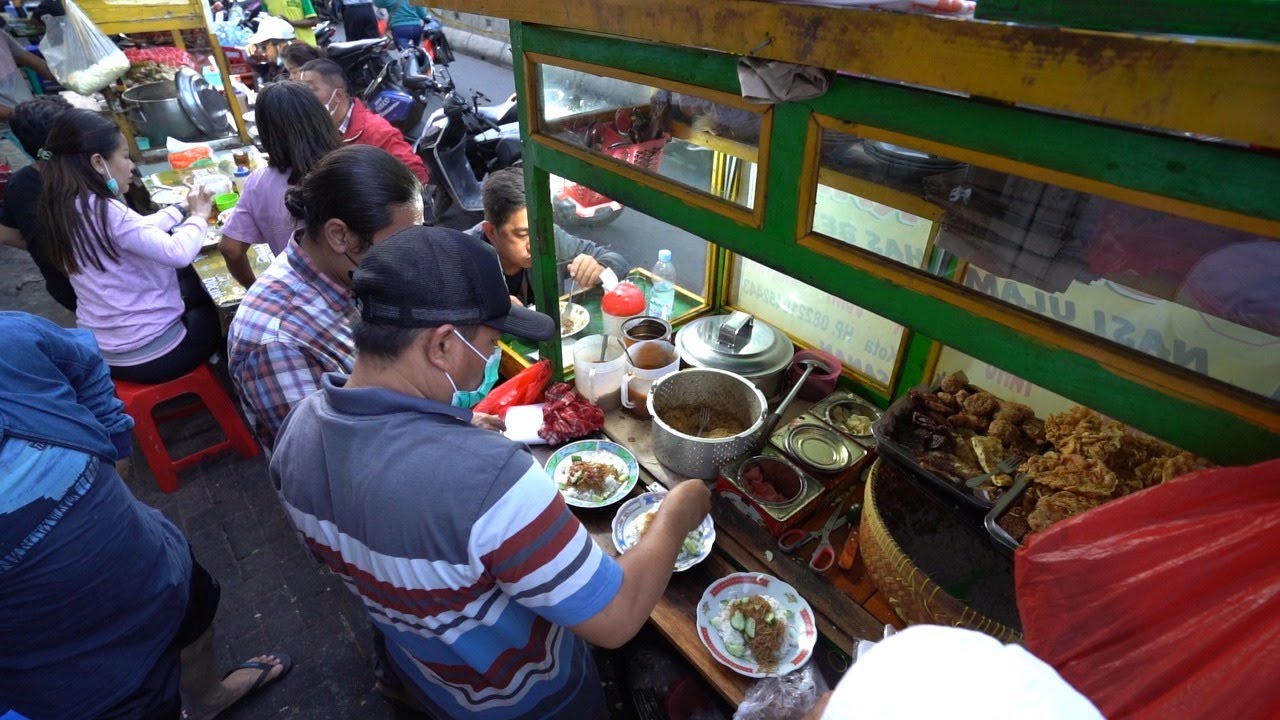 KALI INI PADA RELA ANTRI NASI ULAM