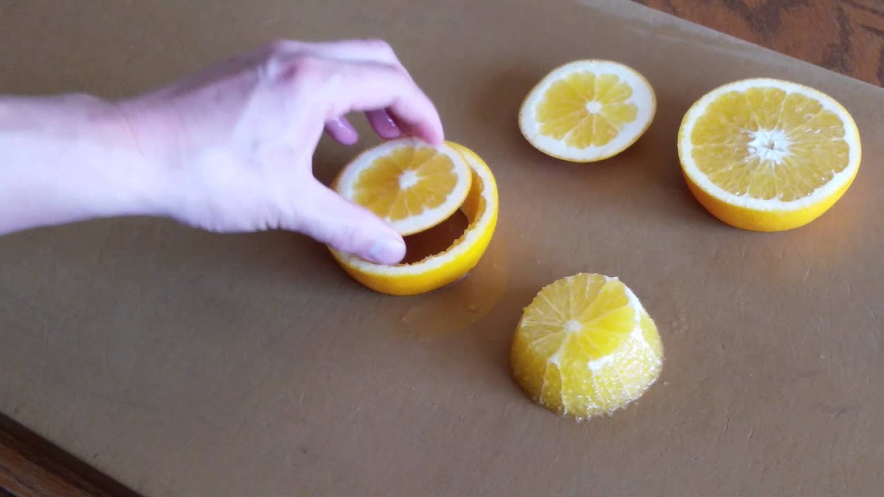 A fast and easy way to cut an orange