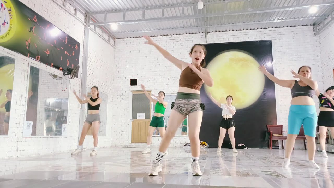 SMALLER WAIST and LOSE BELLY FAT in 14 Days | Aerobic Fitness VN