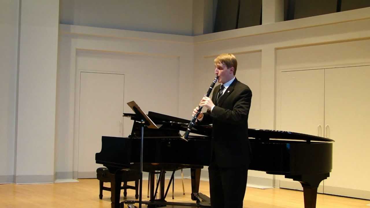 Cinco Bocetos for Clarinet Solo by Roberto Sierra