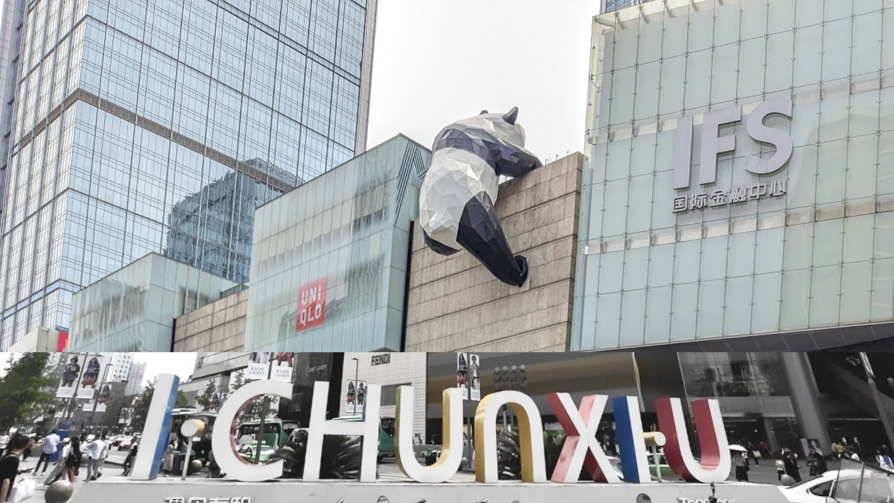 Chunxi Pedestrian Road in Chengdu [4K]