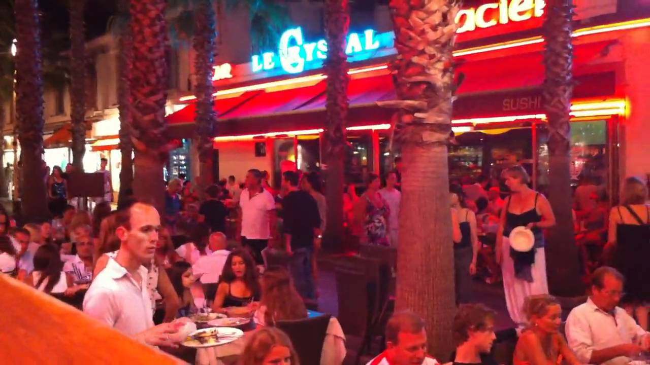Juan-Les-Pins by night