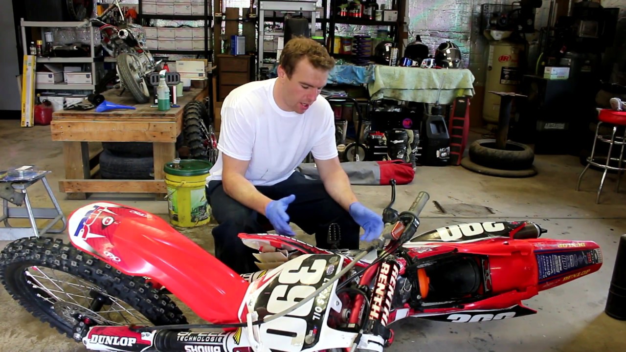 How To: 2007 Honda CRF250R Clutch Install