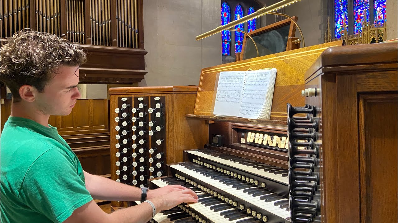 MASSIVE pipe organ in a little case! Tour of 4/65 Schoenstein organ at St. Paul's K street