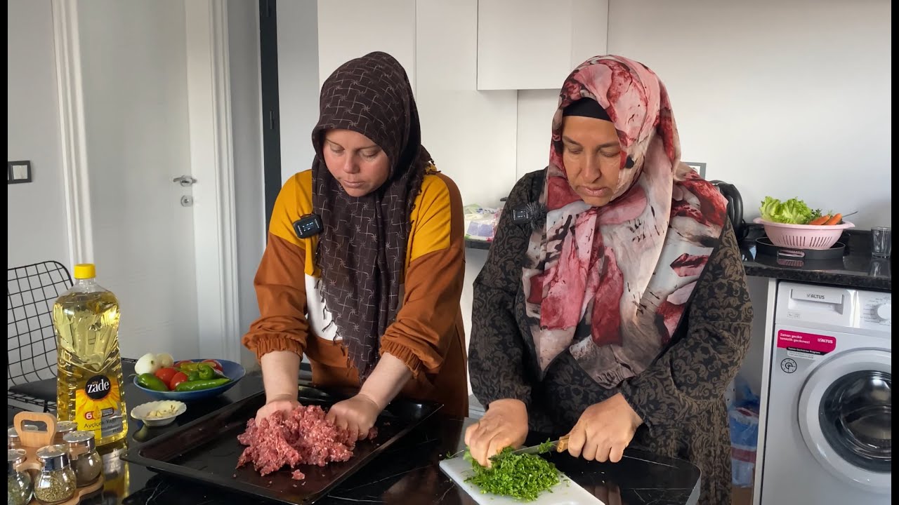 💯MARAŞLI KOMŞUMUN EVİNDE HATAY USULÜ SİNİ KEBABI YAPTIK