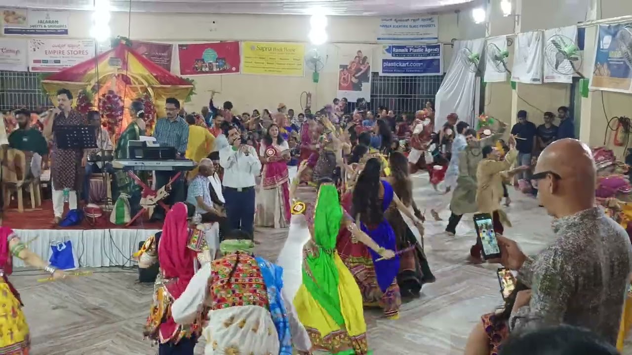 navratri competition dance at vasanthnagar bangalore,,jai mata di,at sardar patel bhavan