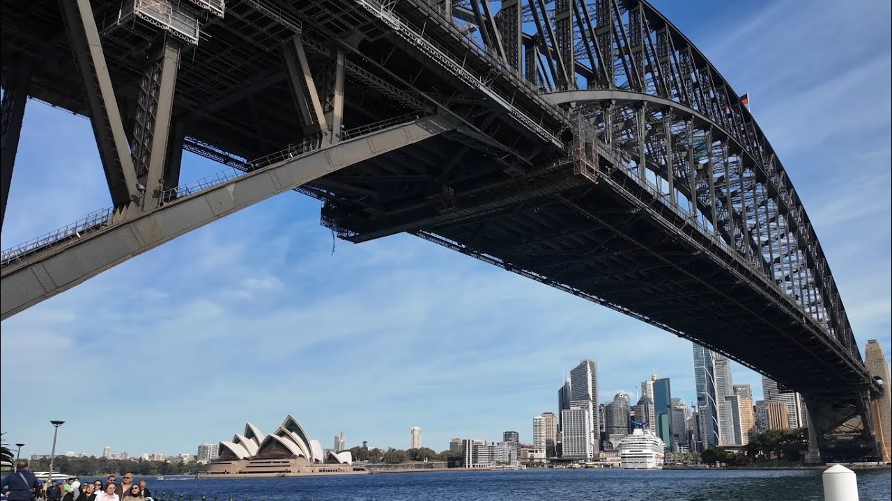 St Leonards to Sydney Harbour Walking Tour via Crows Nest, North Sydney Luna Park 4K HD ASMR