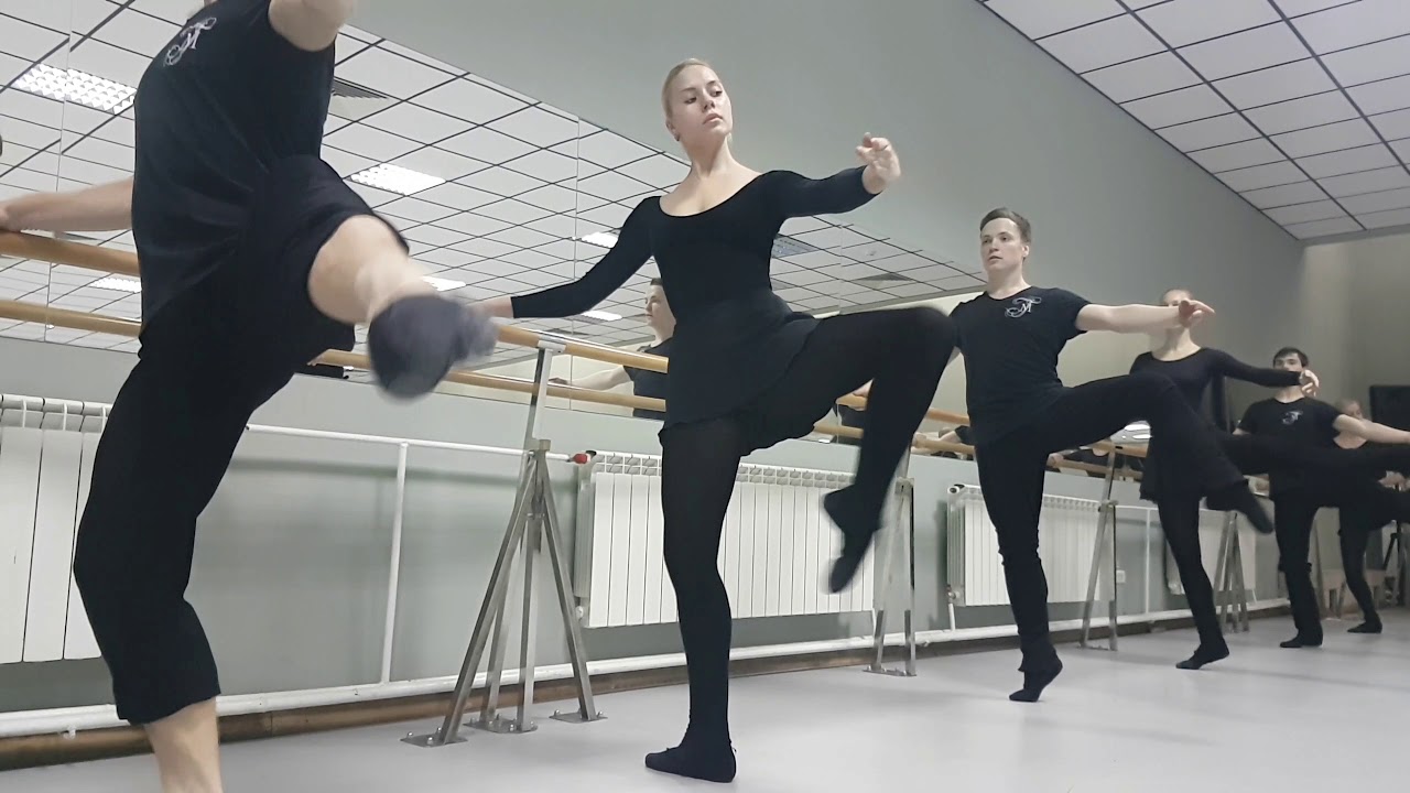 Классический урок ансамбля танца Сибири!