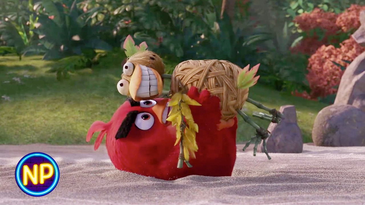 The Welcome Sign Fights Back | The Angry Birds Movie | Now Playing