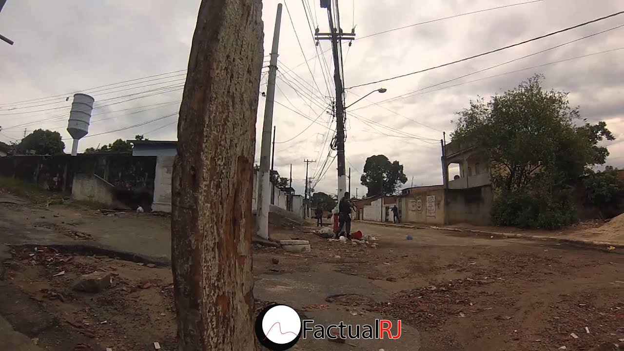 Três traficantes são presos na comunidade do Rola.