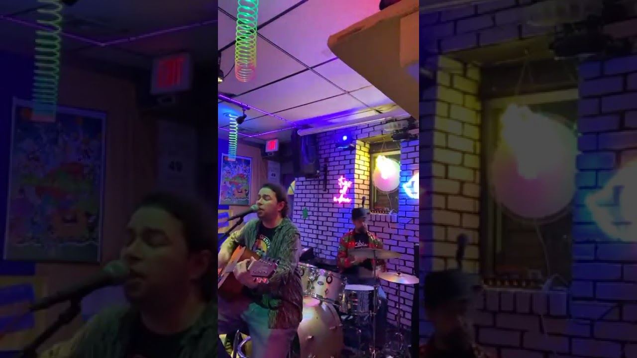 Aoeria - Snowdrift Acoustic Live at Nostalgia Bethpage NY Storytellers Alternative Rock Music